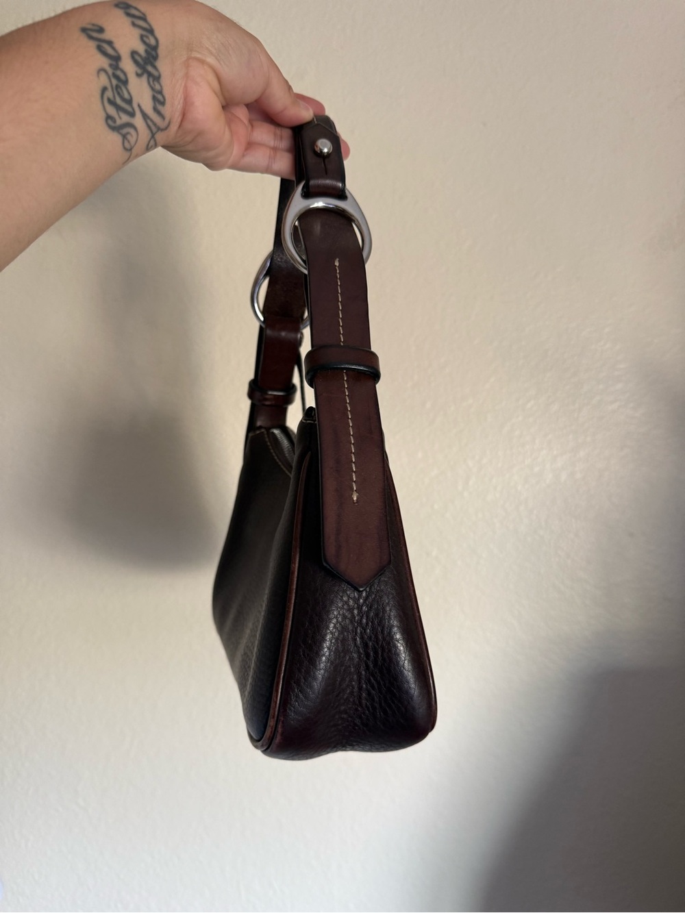 Vintage small Dooney & Bourke Dark Brown Pebbled Leather Shoulder Bag - Picture 3 of 8